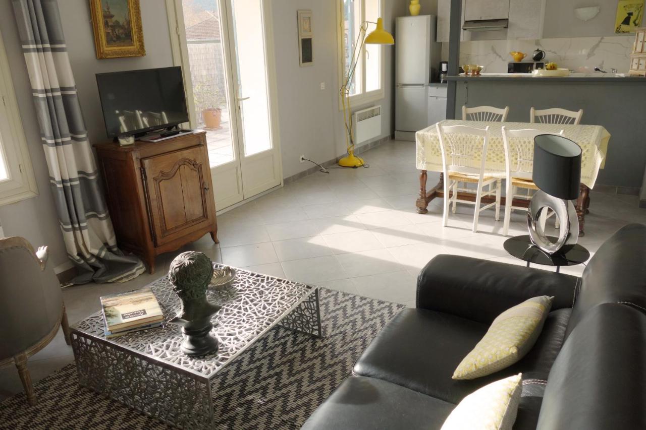 Bel Appartement Avec Grande Terrasse Sud ヴェゾン・ラ・ロメーヌ エクステリア 写真