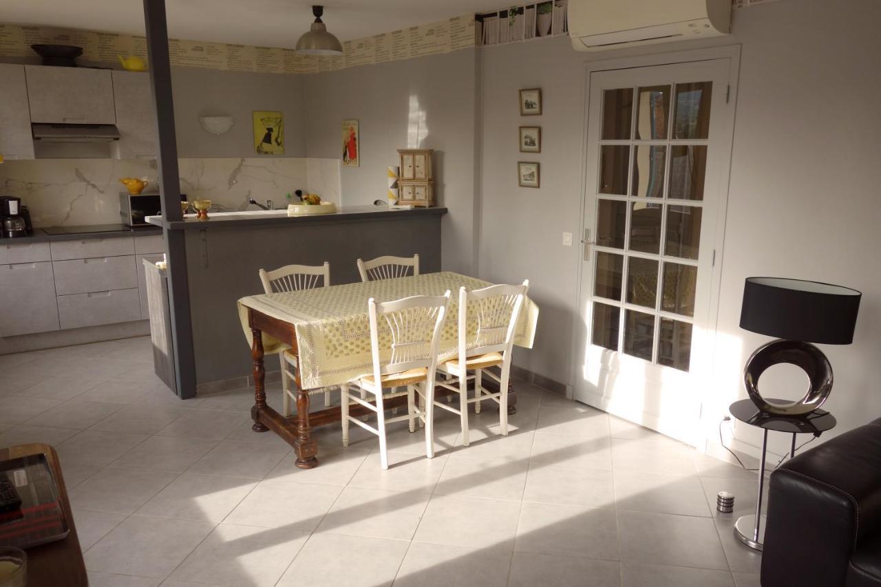 Bel Appartement Avec Grande Terrasse Sud ヴェゾン・ラ・ロメーヌ エクステリア 写真